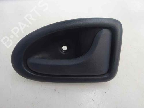 Used Rear right interior door handle Rear right interior door handle 6161475 6161475