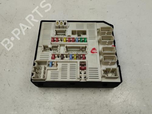 Used Fuse box Fuse box 35740534 35740534
