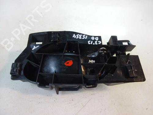 Used Front right interior door handle Front right interior door handle 11106613 11106613