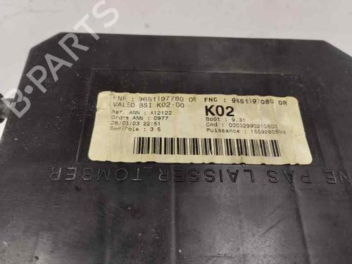 Used Fuse box Fuse box 29134330 29134330