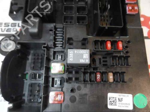 Fuse box OPEL INSIGNIA A Sports Tourer (G09) 2.0 CDTI (35) | BP353903E1