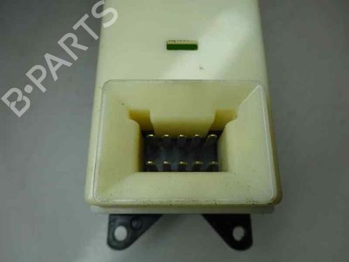 Used Left front window switch MITSUBISHI PAJERO III (V7_W, V6_W) 3.2 Di-D (V68W, V78W) (165 hp) 1399092
