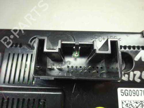 Used Climate control VW GOLF VII (5G1, BQ1, BE1, BE2) 1.6 TDI (110 hp) 2516989