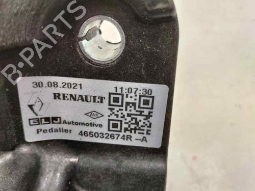 Used Clutch pedal DACIA DUSTER (HM_) 1.5 dCi 110 4x4 (HMAB) (109 hp) 30540997