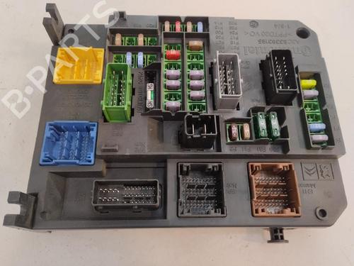 Used Fuse box Fuse box CITROËN C4 II (NC_) 1.6 HDi 110 (112 hp) 12585232 12585232