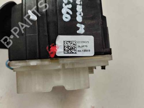 comutador-piscas-escovas-renault-twingo-iii-bcm_-bca_-2014-26567695 main image