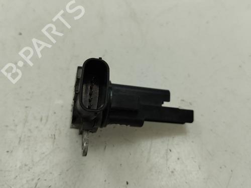 Used Mass air flow sensor TOYOTA YARIS (_P13_) 1.5 Hybrid (NHP130_, NHP130) (101 hp) 19483170