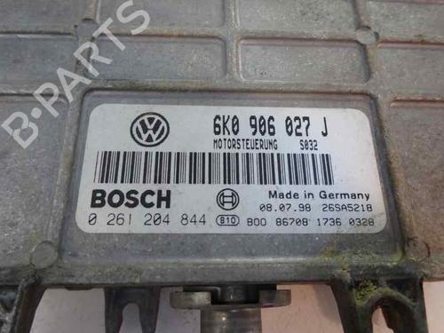 Calculateur moteur (ecu) SEAT IBIZA II (6K1) 1.4 i (60 hp) 7113372