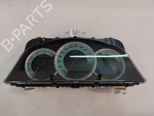 Used Instrument cluster TOYOTA COROLLA Verso (ZER_, ZZE12_, R1_) 2.2 D-4D (AUR10_, AUR10R) (136 hp) 16446007