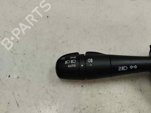 Używane Przełącznik świateł RENAULT TWINGO III (BCM_, BCA_) 1.0 SCe 65 (BCMJ) (65 hp) 22646271