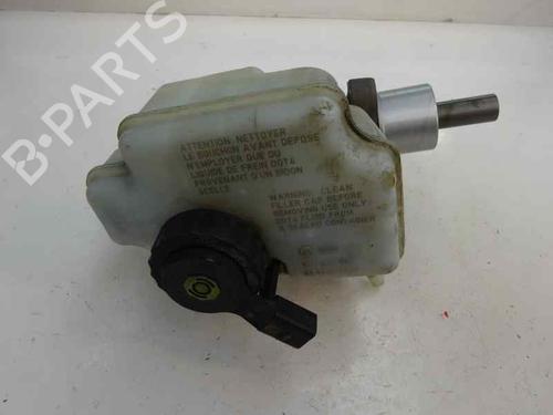 Used Brake master cylinder VW CADDY III Box Body/MPV (2KA, 2KH, 2CA, 2CH) 1.9 TDI (105 hp) 9137378