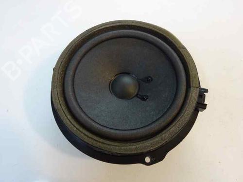 Used Radio FORD FIESTA VI (CB1, CCN) 1.4 TDCi (68 hp) 895626