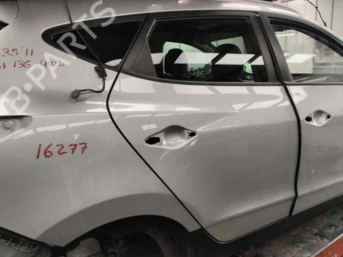 Used Right rear door HYUNDAI ix35 (LM, EL, ELH) 2.0 CRDi (136 hp) 24114623