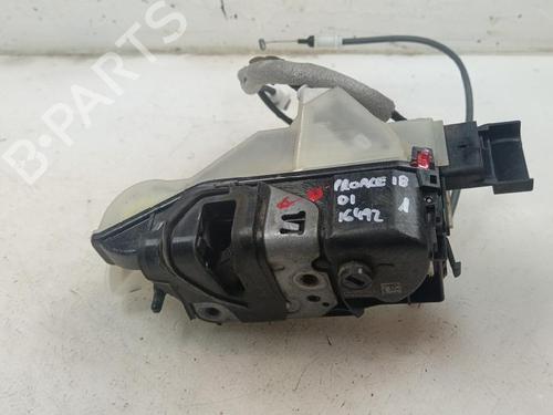 front-left-lock-toyota-proace-van-mdz_-2016-35742074 main image