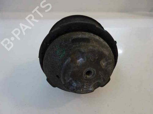 Used Engine mount Engine mount 8796790 8796790