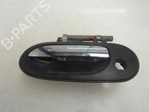Used Front left exterior door handle NISSAN ALMERA II Hatchback (N16) 1.5 (98 hp) 9758647