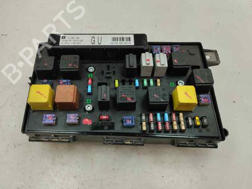 Used Fuse box Fuse box 35740219 35740219