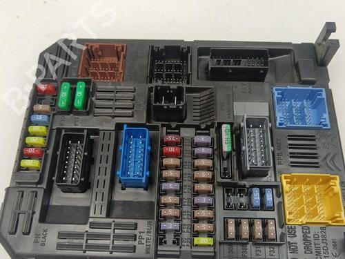Fuse box CITROËN C4 CACTUS 1.2 THP 110 | BP35743220E1 - Image 2