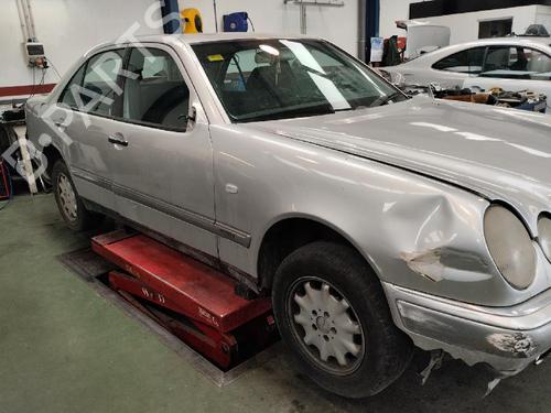 Washer pump MERCEDES-BENZ E-CLASS (W210) E 240 (210.061) | BP14171080E24