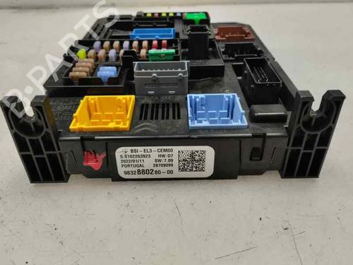 Used Fuse box OPEL CROSSLAND X / CROSSLAND (P17, P2QO) 1.2 (75) (110 hp) 22651588