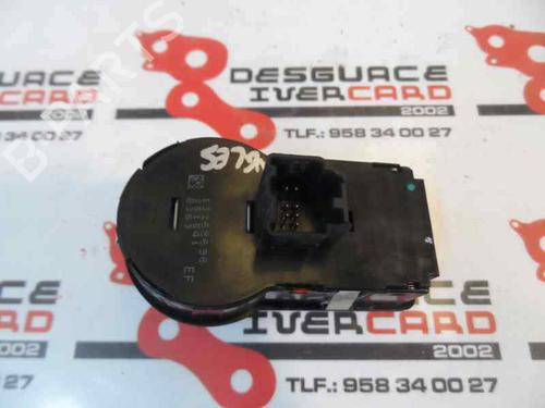 Used Headlight switch Headlight switch 1339835 1339835