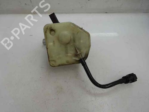 Used Brake master cylinder CITROËN C4 II (NC_) [2009-2026]  7439029