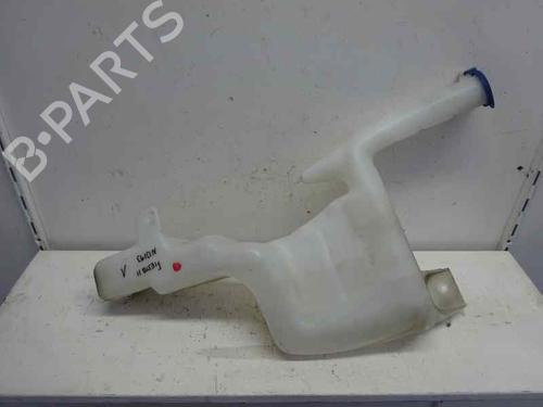 Used Windscreen washer tank Windscreen washer tank FORD FIESTA VI (CB1, CCN) 1.4 TDCi (70 hp) 7438873 7438873