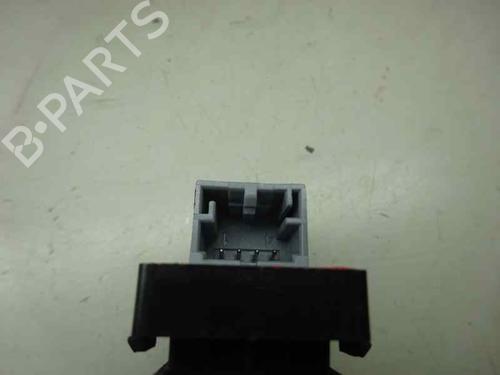 Used Right front window switch Right front window switch 2590758 2590758