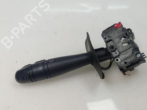 Used Headlight switch Headlight switch RENAULT CLIO II (BB_, CB_) 1.2 (BB0A, BB0F, BB10, BB1K, BB28, BB2D, BB2H, CB0A,... (58 hp) 35743247 35743247