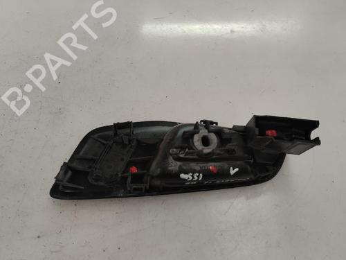 Used Front right interior door handle Front right interior door handle 12455922 12455922
