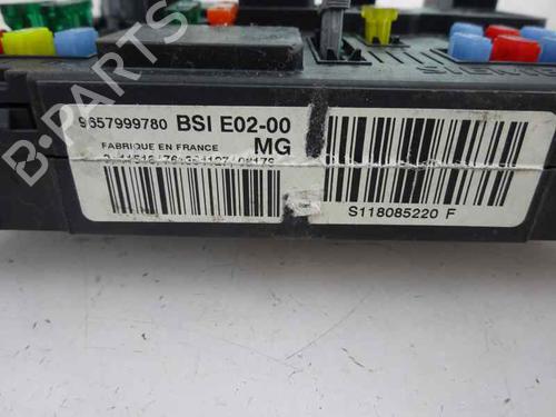 Used Fuse box CITROËN XSARA PICASSO (N68) 1.6 HDi (109 hp) 8302006