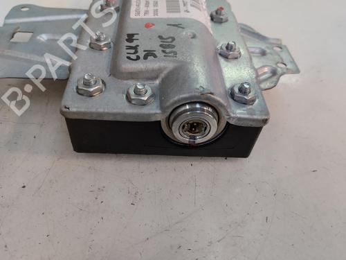 Used Driver airbag MERCEDES-BENZ CLK (C208) CLK 200 (208.335) (136 hp) 16457683