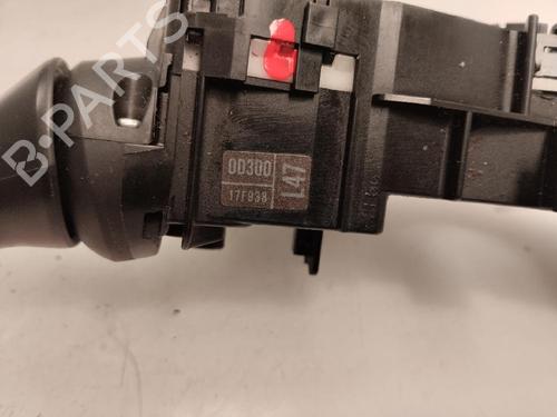 Used Headlight switch TOYOTA YARIS (_P13_) 1.5 Hybrid (NHP130_, NHP130) (101 hp) 19483130