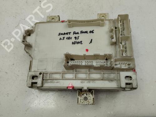 Used Fuse box Fuse box 35740468 35740468