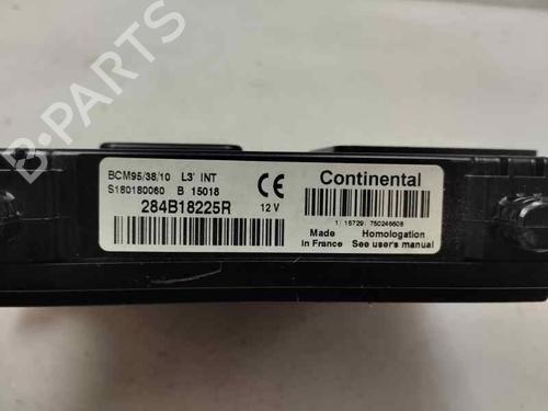 Fuse box RENAULT MEGANE III Hatchback (BZ0/1_, B3_)  | BP23425618E1 
