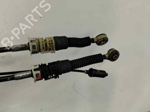 Used Gear lever RENAULT TWINGO III (BCM_, BCA_) 0.9 TCe 95 (92 hp) 26567904