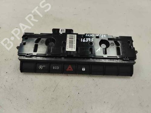 Used Warning switch RENAULT CLIO V (B7_) 1.5 Blue dCi 100 (B7AD) (101 hp) 26555953