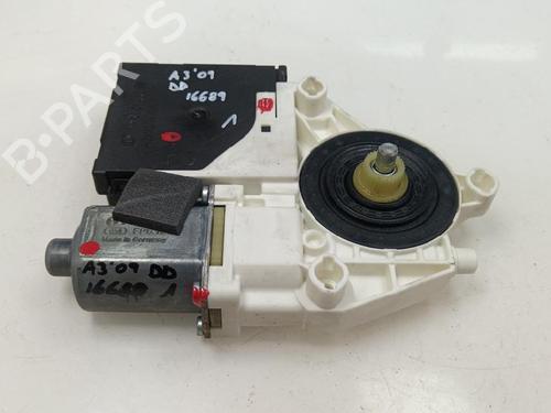 Used Right front window motor Right front window motor 35745780 35745780