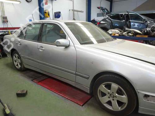 Front right window mechanism MERCEDES-BENZ E-CLASS (W210) | BP10014609C23