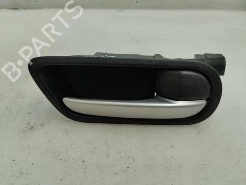 Used Rear right interior door handle Rear right interior door handle 13917744 13917744
