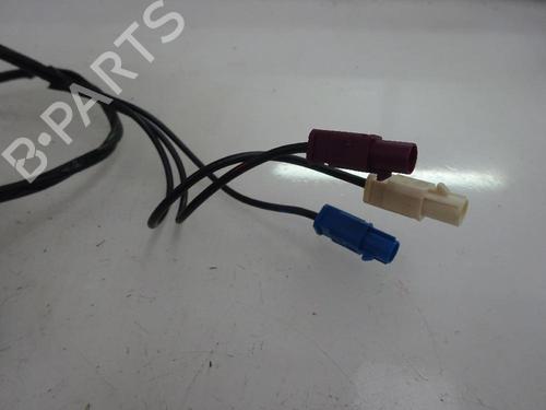 Used Antenna/Base RENAULT CLIO III (BR0/1, CR0/1) 1.6 16V (BR05, BR0B, BR0Y, BR15, BR1J, BR1M, BR1Y, CR0B,... (112 hp) 14170949