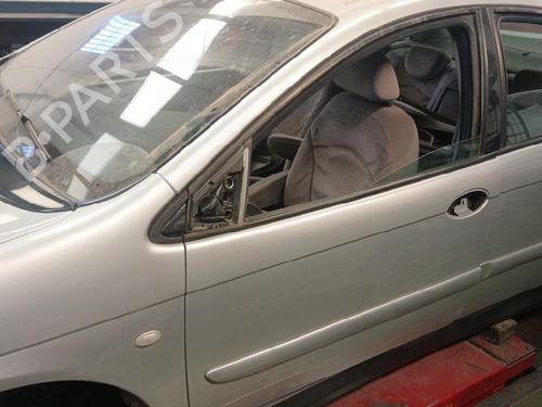 Used Left front door Left front door 39492143 39492143