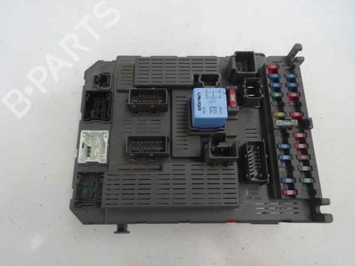 Used Fuse box Fuse box 7656896 7656896
