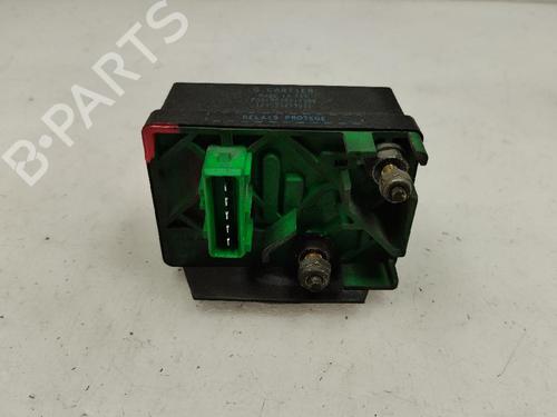 Used Fuse box CITROËN JUMPY I (U6U_) 2.0 HDi 95 (94 hp) 21271361