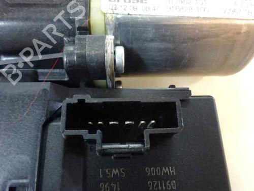 Used Right front window motor RENAULT MEGANE III Hatchback (BZ0/1_, B3_) 1.5 dCi (BZ09, BZ0D, BZ1W, BZ29, BZ14) (110 hp) 1795972