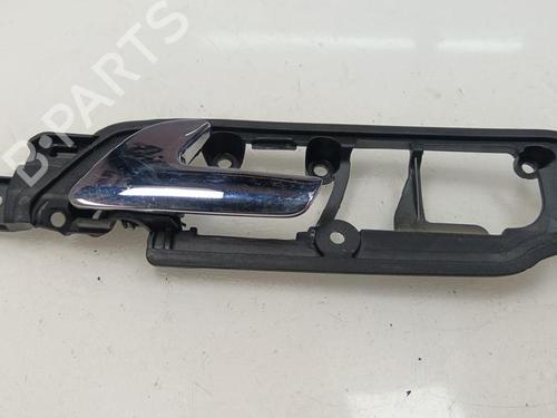 Used Front left interior door handle Front left interior door handle 35744174 35744174