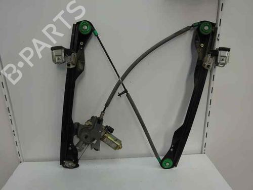 Vindusheismekanisme venstre foran FORD FOCUS I (DAW, DBW) 1.8 Turbo DI / TDDi (90 hp) 8807521
