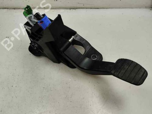 Used Break pedal RENAULT TWINGO III (BCM_, BCA_) 1.0 SCe 65 (BCMJ) (65 hp) 22646310