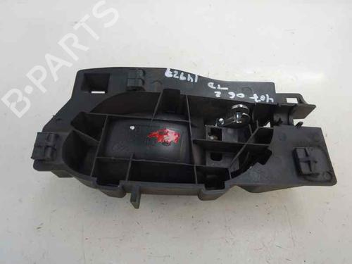 Maneta interior trasera derecha PEUGEOT 407 (6D_) 2.0 HDi 135 (6DRHRH, 6DRHRE, 6DRHRG, 6DRHRJ) (136 hp) 9073981