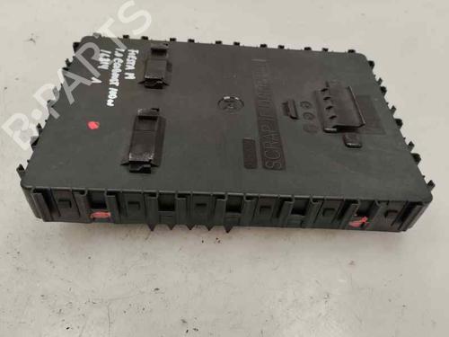 Used Fuse box Fuse box 30540839 30540839